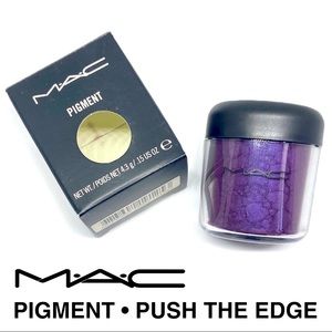 MAC Pigment “Push The Edge” Purple Loose Multi-purpose Concentrated Powder